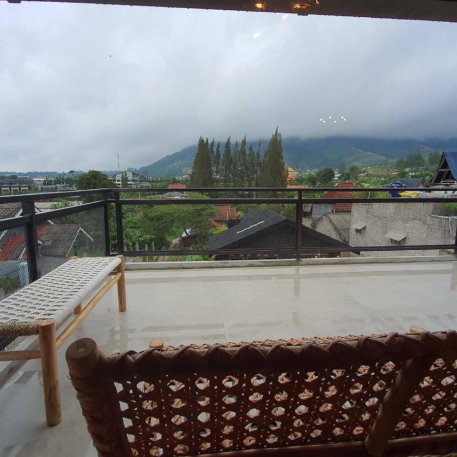 Wulan Cottages Lembang Exteriör bild